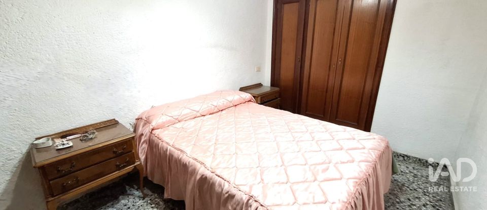 Casa de poble 3 habitacions de 165 m² a Pedreguer (03750)