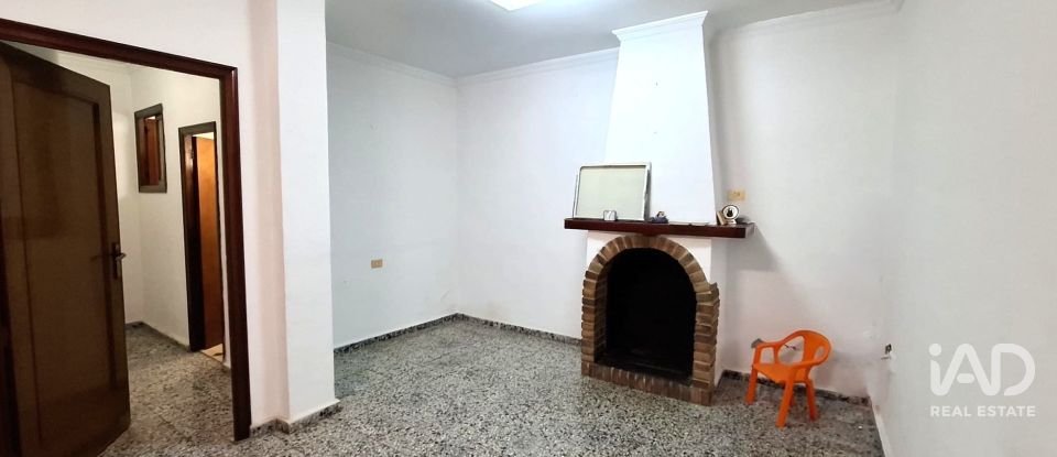 Casa de poble 3 habitacions de 165 m² a Pedreguer (03750)