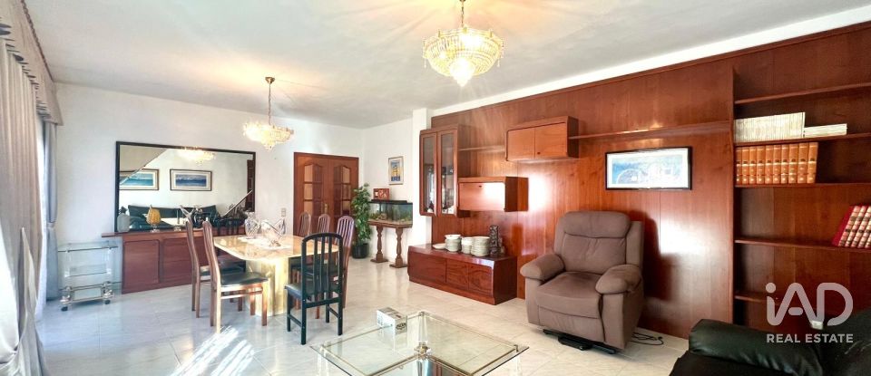 Penthouse 5 chambres de 229 m² à Deltebre (43580)