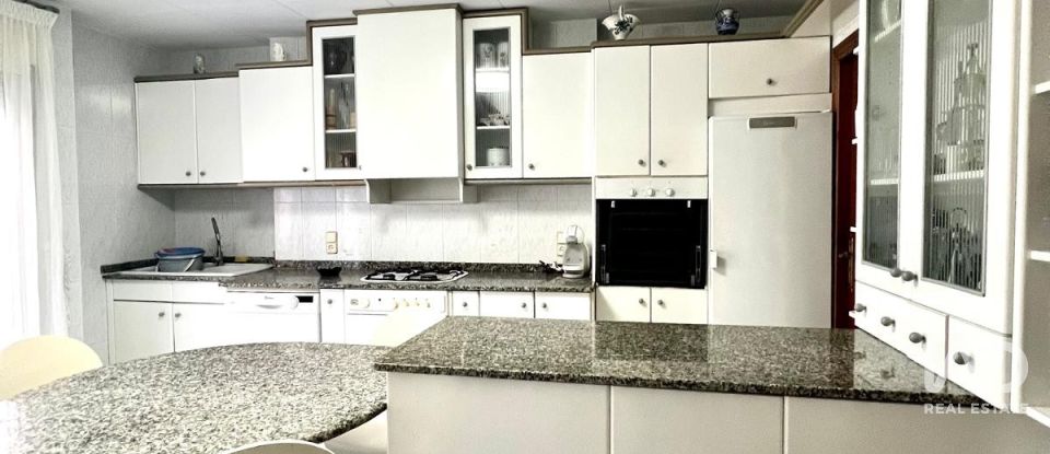 Penthouse 5 chambres de 229 m² à Deltebre (43580)