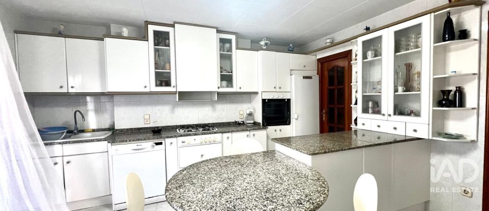 Penthouse 5 chambres de 229 m² à Deltebre (43580)