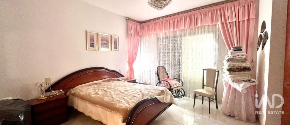 Penthouse 5 chambres de 229 m² à Deltebre (43580)