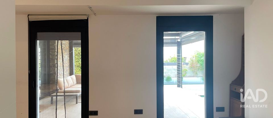 House 4 bedrooms of 318 m² in Salou (43840)