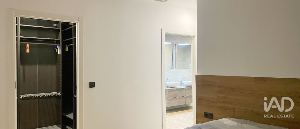 House 4 bedrooms of 318 m² in Salou (43840)