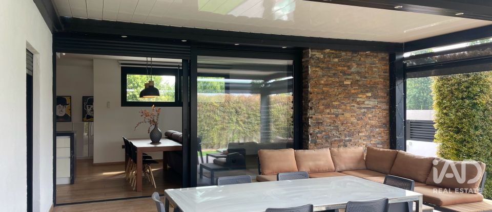 House 4 bedrooms of 318 m² in Salou (43840)