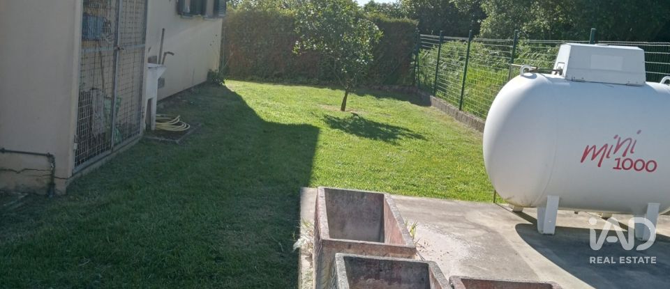 Cottage 3 bedrooms of 143 m² in Caamouco (15623)