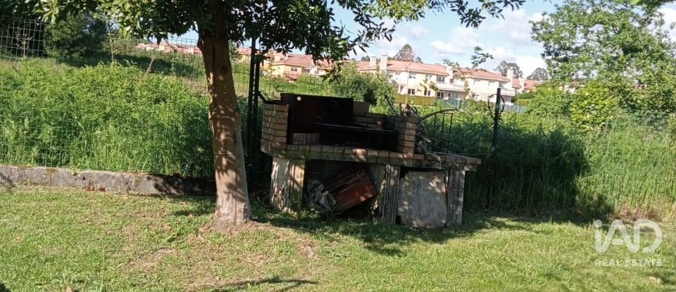 Cottage 3 bedrooms of 143 m² in Caamouco (15623)