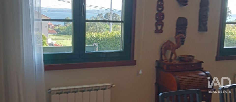 Cottage 3 bedrooms of 143 m² in Caamouco (15623)