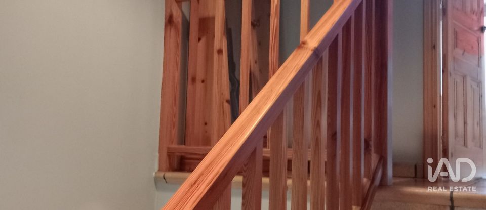 Cottage 3 bedrooms of 143 m² in Caamouco (15623)