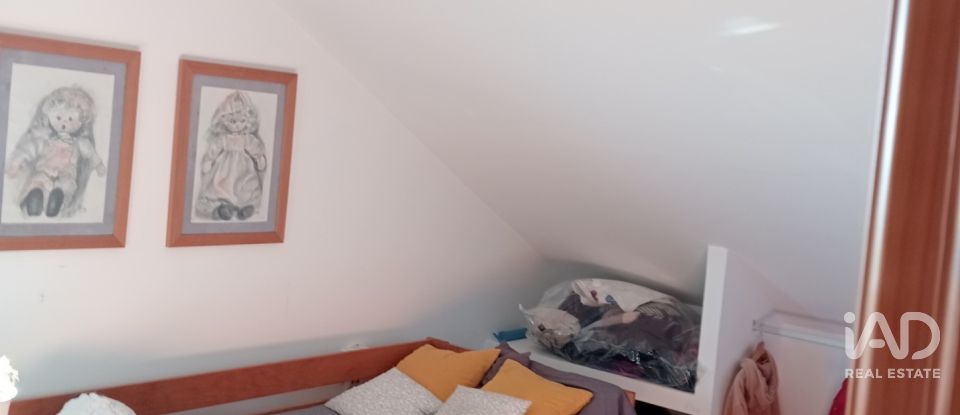 Cottage 3 bedrooms of 143 m² in Caamouco (15623)