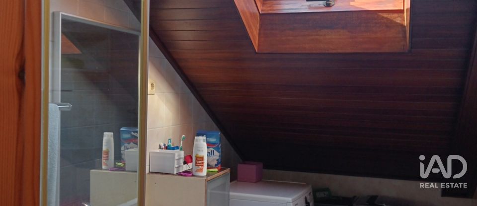 Cottage 3 bedrooms of 143 m² in Caamouco (15623)