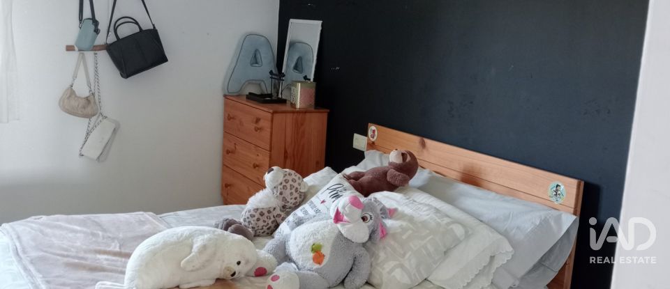 Cottage 3 bedrooms of 143 m² in Caamouco (15623)