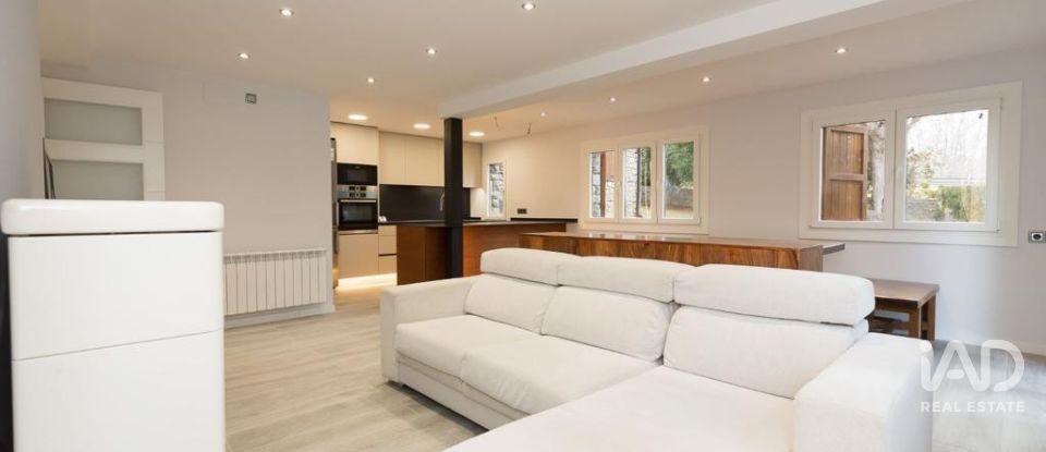 Pis 3 habitacions de 89 m² a Alp (17538)