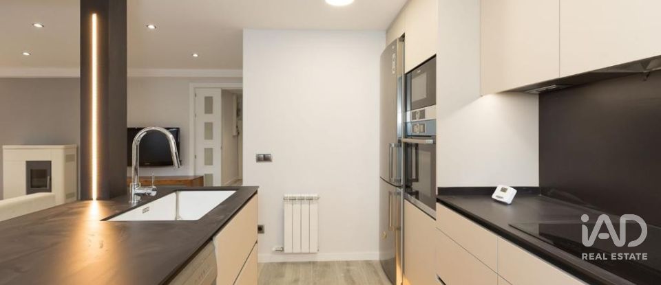 Pis 3 habitacions de 89 m² a Alp (17538)