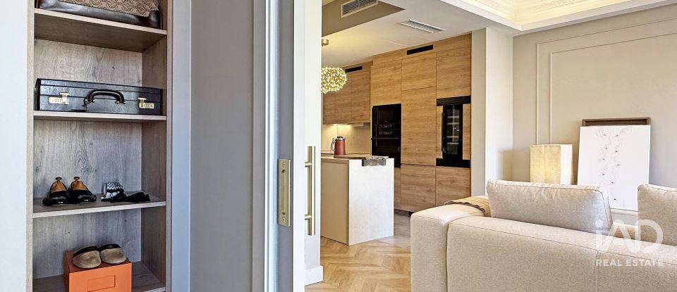 Apartment 3 bedrooms of 100 m² in Barcelona (08008)