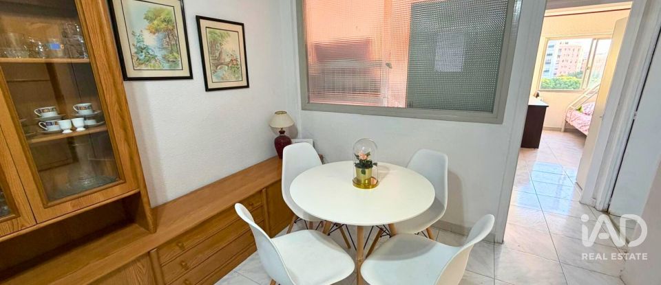 Pis 3 habitacions de 64 m² a Alicante/Alacant (03005)