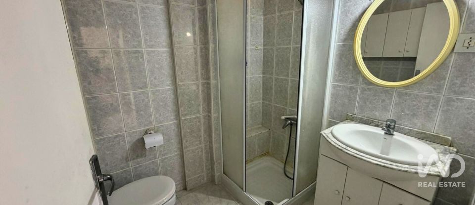 Pis 3 habitacions de 64 m² a Alicante/Alacant (03005)