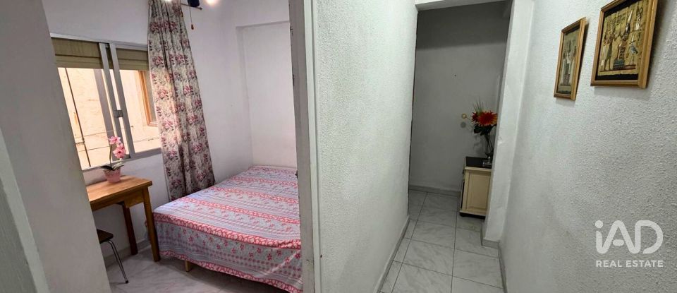 Pis 3 habitacions de 64 m² a Alicante/Alacant (03005)