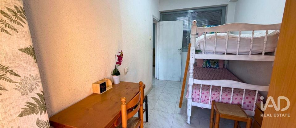Pis 3 habitacions de 64 m² a Alicante/Alacant (03005)