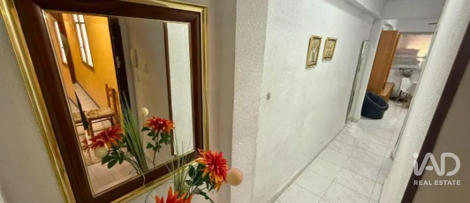 Pis 3 habitacions de 64 m² a Alicante/Alacant (03005)