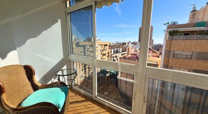 Pis 3 habitacions de 114 m² a Alicante/Alacant (03005)