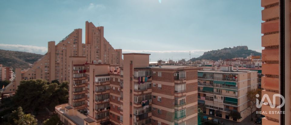 Apartment 2 bedrooms of 70 m² in Alicante/Alacant (03013)