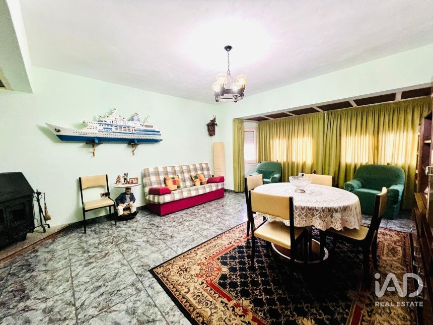 Piso 4 habitaciones de 111 m² en Sant Carles de La Rapita (43540)