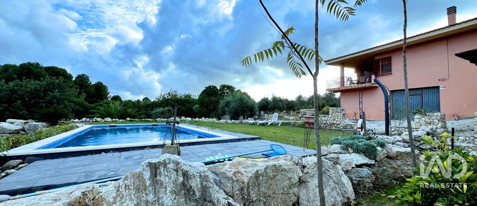 Casa 3 habitacions de 400 m² a Valls (43800)