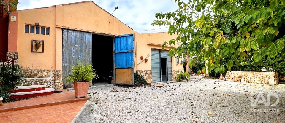 Casa 3 habitacions de 400 m² a Valls (43800)