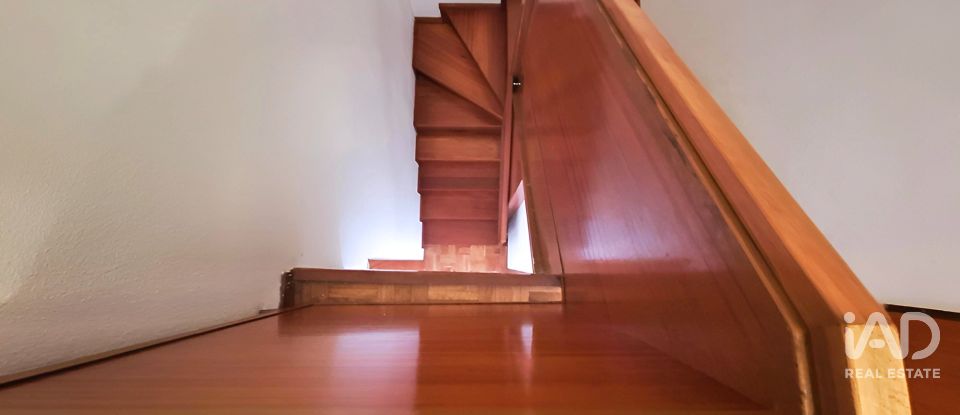 Duplex 3 bedrooms of 104 m² in Pamplona/Iruña (31016)