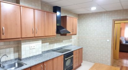 Pis 3 habitacions de 90 m² a Sax (03630)