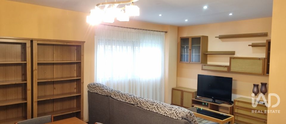 Apartment 3 bedrooms of 90 m² in Sax (03630)