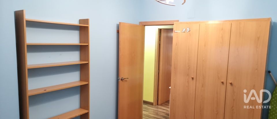 Apartment 3 bedrooms of 90 m² in Sax (03630)