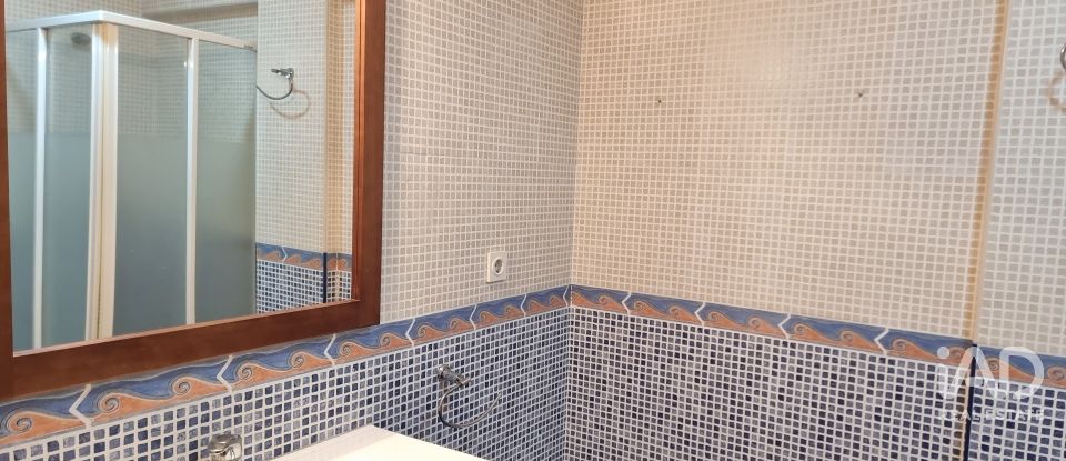 Apartment 3 bedrooms of 90 m² in Sax (03630)