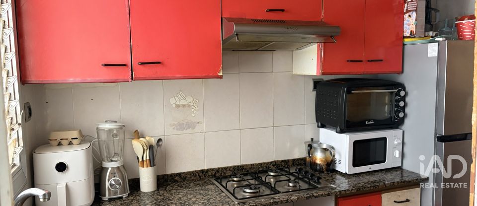 Pis 3 habitacions de 70 m² a Santa Coloma de Gramenet (08923)