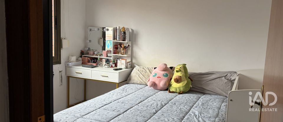 Pis 3 habitacions de 70 m² a Santa Coloma de Gramenet (08923)