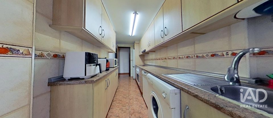 Pis 3 habitacions de 106 m² a Santa Pola (03130)