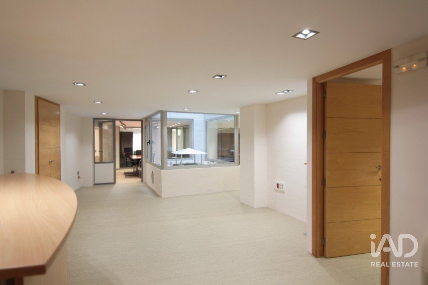 Oficinas de 182 m² en Sevilla (41001)