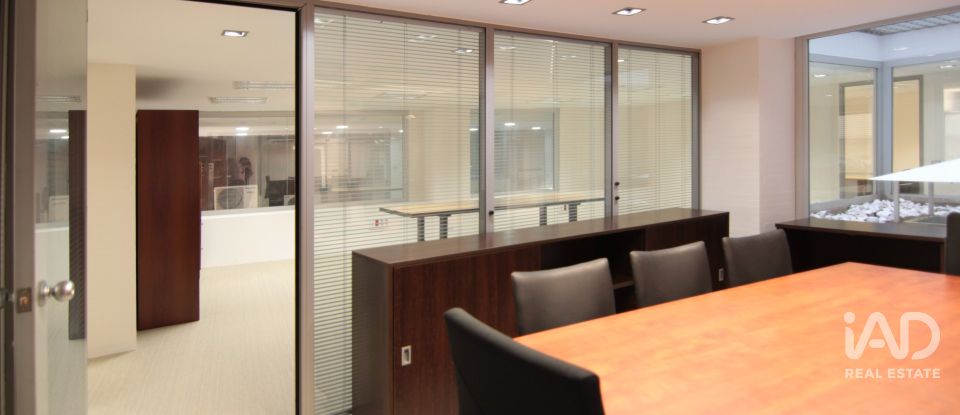 Oficinas de 182 m² en Sevilla (41001)