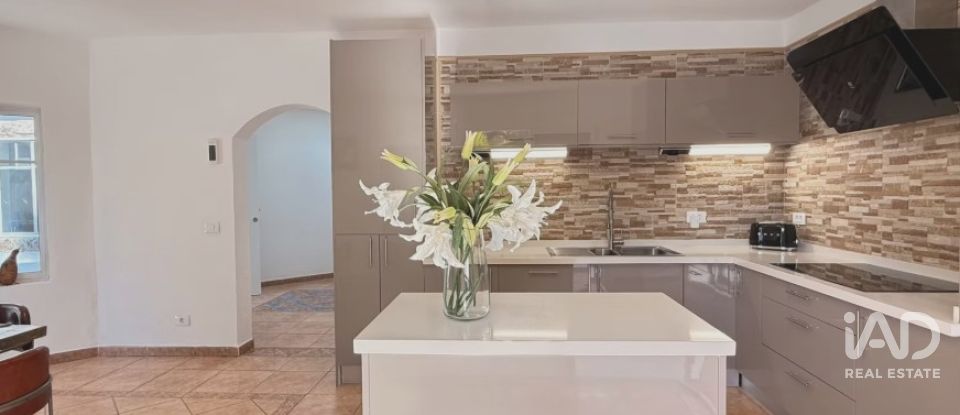 Casa 4 habitacions de 194 m² a Taurito (35138)