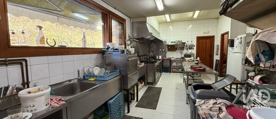 Casa rural 3 habitacions de 320 m² a Valdepiélago (24847)