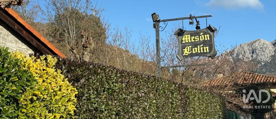 Casa rural 3 habitacions de 320 m² a Valdepiélago (24847)