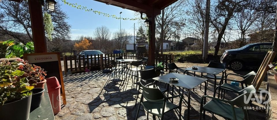 Casa rural 3 habitacions de 320 m² a Valdepiélago (24847)