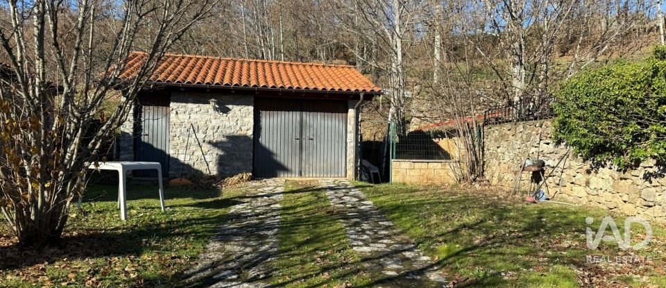 Casa rural 3 habitacions de 320 m² a Valdepiélago (24847)
