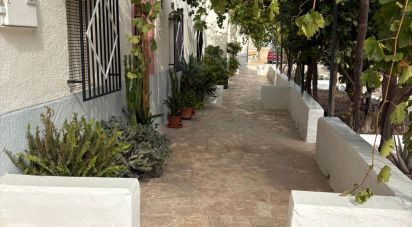 Maison rustique 6 chambres de 180 m² à Alcanara (30813)