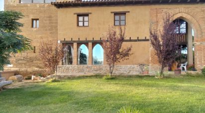 Edificio de 727 m² en Valdunquillo (47672)