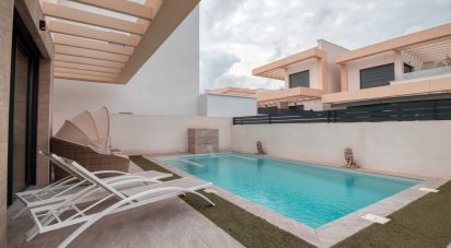 Casa de muntanya 3 habitacions de 112 m² a Los Montesinos (03187)